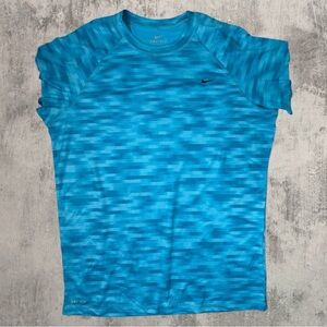 NWOT Nike Aqua Blurred Dri Fit Logo Short Sleeve Shirt UPF 40+